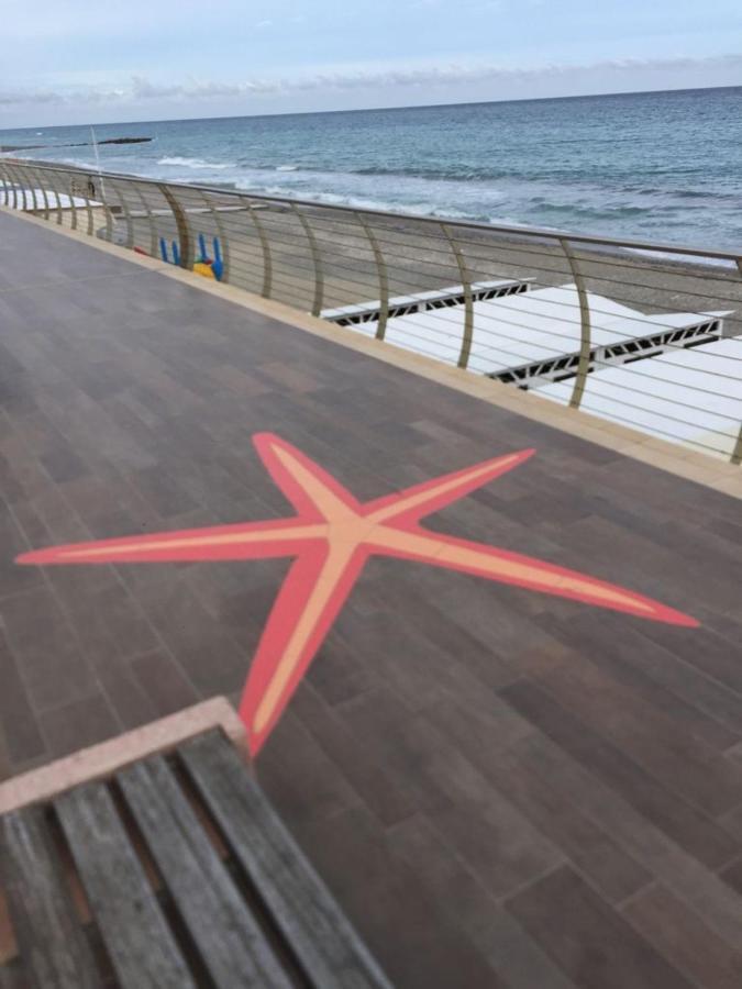 Appartamento Stella Marina In Pieno Centro Di Pietra Ligure Sulla Passeggiata E A Un Passo Dal Mare Екстериор снимка